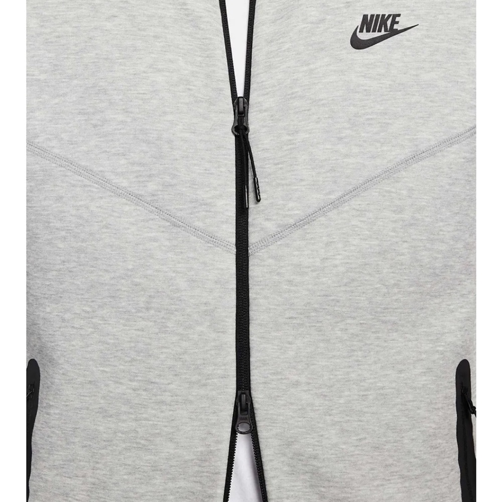 Nike Sportswear Tech Fleece Windrunner Full-Zip Hoodie - Picture 11 of 13